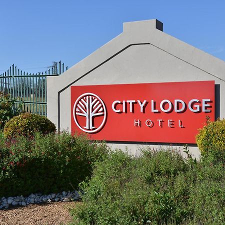 City Lodge Hotel Johannesburg Airport, Barbara Road Kempton Park Kültér fotó
