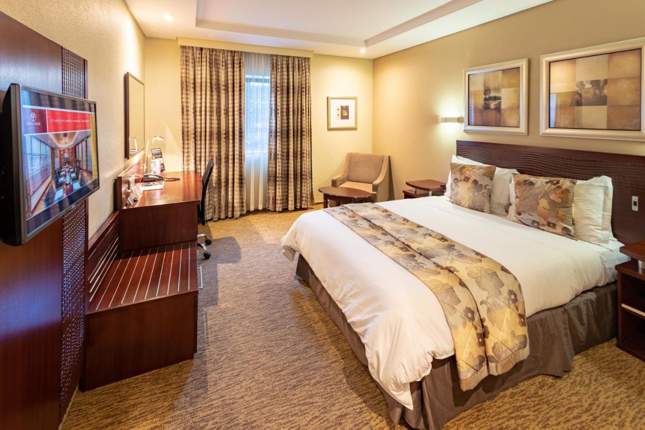 City Lodge Hotel Johannesburg Airport, Barbara Road Kempton Park Kültér fotó