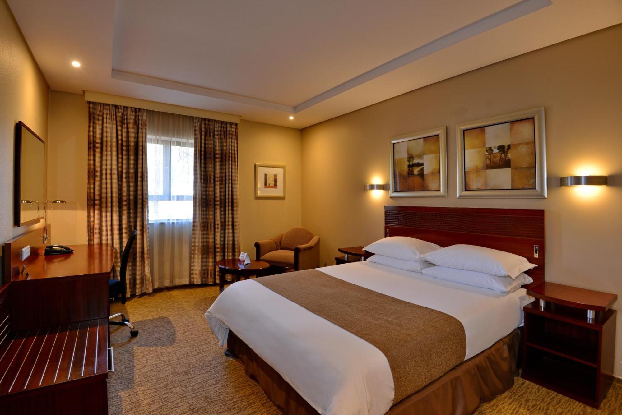 City Lodge Hotel Johannesburg Airport, Barbara Road Kempton Park Kültér fotó