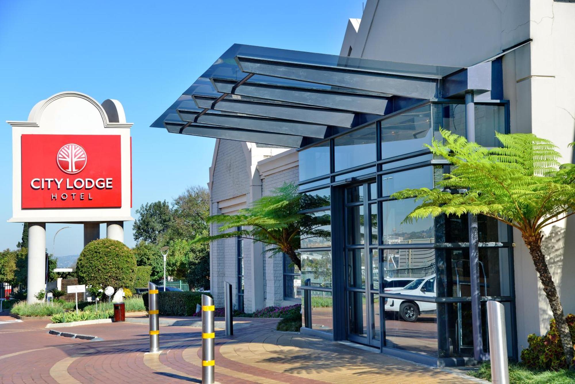 City Lodge Hotel Johannesburg Airport, Barbara Road Kempton Park Kültér fotó